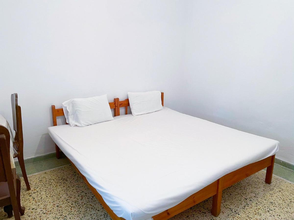 Katerina beach rooms Ándros Buitenkant foto